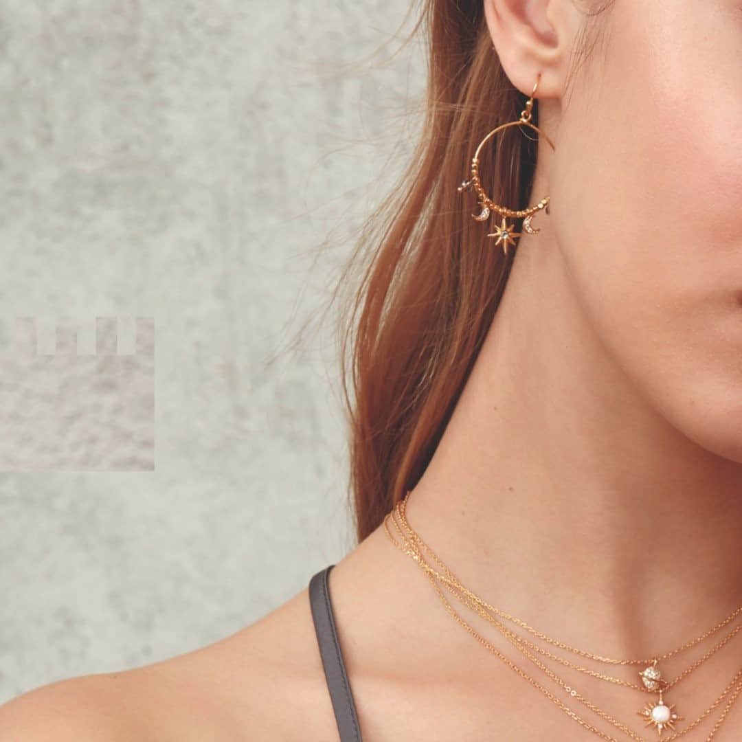 アクセサライズのインスタグラム：「To the moon and back 🌜  Tap the link in our bio to shop #Accessorize」