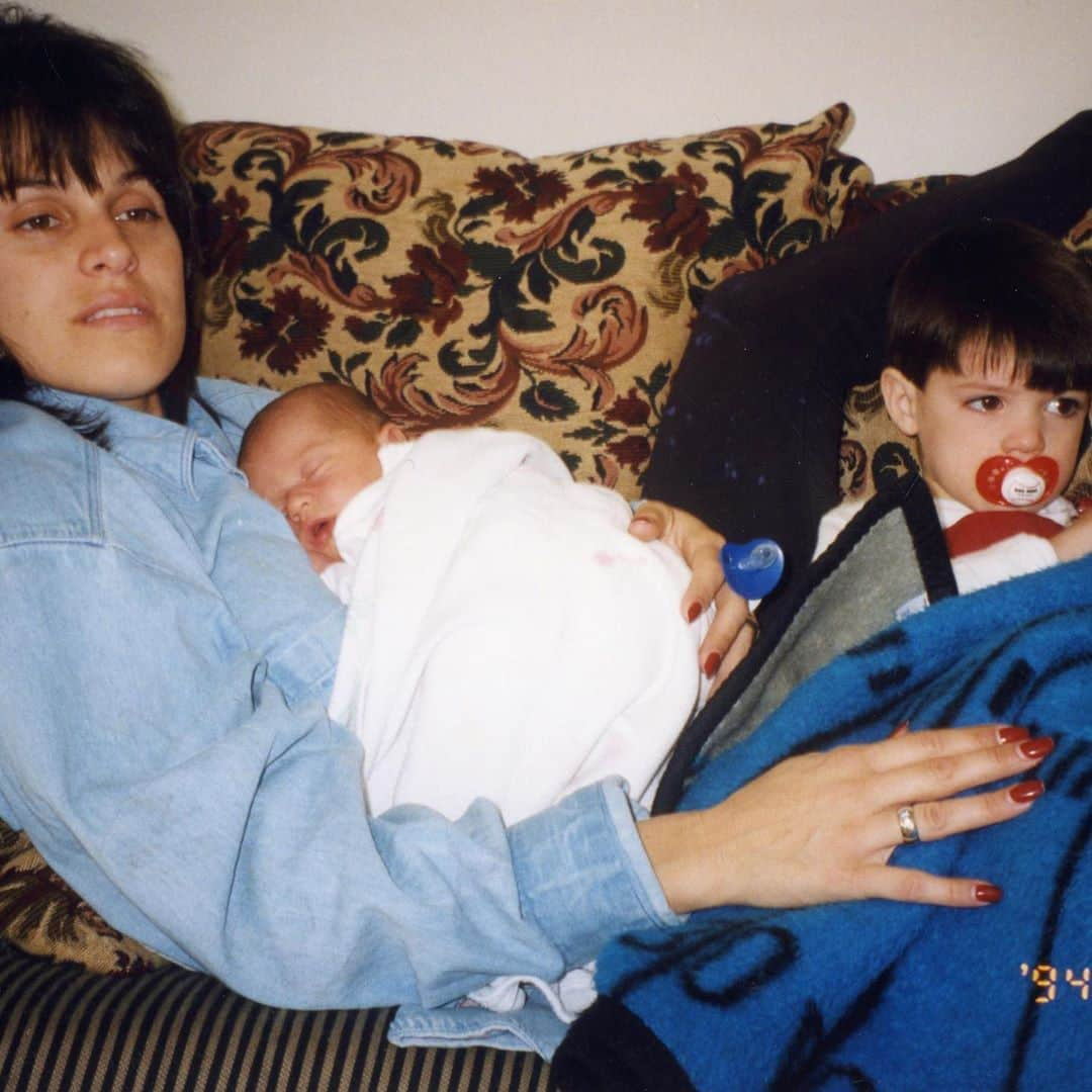 ナッシュ・グリアさんのインスタグラム写真 - (ナッシュ・グリアInstagram)「Happy bday mama 🎉 #bayang」8月28日 3時11分 - nashgrier