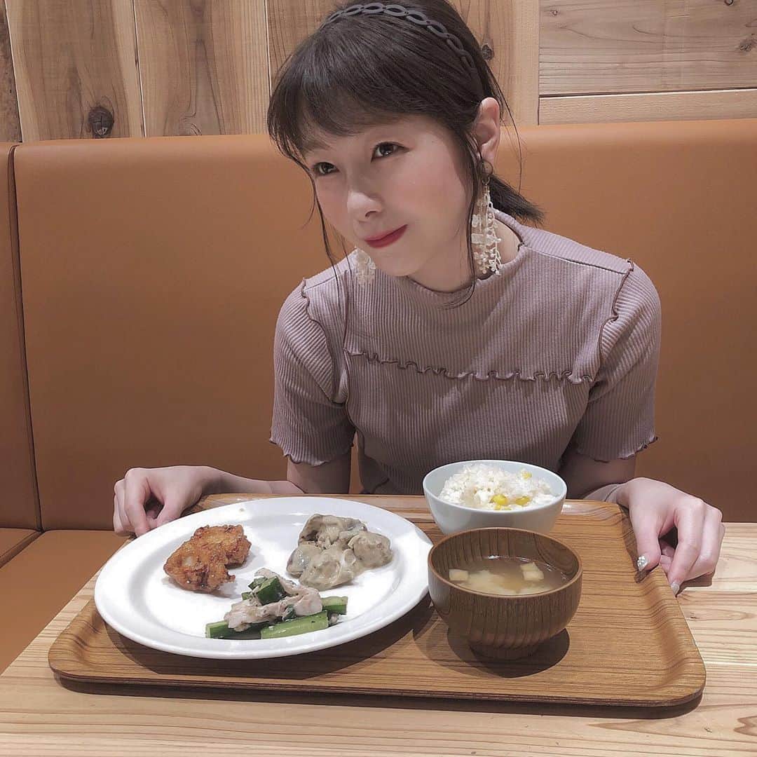 のインスタグラム：「﻿ ﻿ ﻿ 😌無印のカフェ☕️﻿ ・﻿ ♡﻿ ・﻿ 自分で好きなものをセレクトできる﻿ 無印カフェ😊✨﻿ 家庭的なご飯が恋しくなるので、﻿ たくさん行ってます🥺﻿ with母﻿ ・﻿ ♡﻿ ・﻿ ♡﻿ ・﻿ #無印カフェ﻿ #無印﻿ #むじらー  #muji  #mujicafe  #カフェ﻿ #カフェ好き﻿ #カフェ好きな人と繋がりたい﻿ #カフェ巡り #グルメ﻿ #食べスタグラム﻿ #食べるの好きな人と繋がりたい  #カフェ好きな人と繋がりたい  #グルメ好きな人と繋がりたい  #中西香菜」