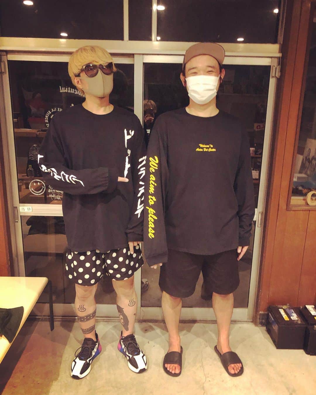 のインスタグラム：「今日はSTINGRAY新潟にアーティストボディーケアの達人(山人やKESENや数々のライブのケア)の新沼君　@tefu_numa  が来てくれて僕とスタッフのカホちゃんのボディーメンテをしてくれました！ステイホームやテレワークで疲れた身体を新潟の皆様！是非ケアしてみて下さい！ 自分で出来るメモ動画も必見！！ ↓ @bodycaretefutefu  #新潟　#ボディケア #マッサージ #整体 #新潟整体」