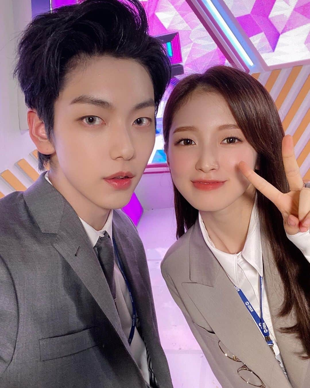 アリンさんのインスタグラム写真 - (アリンInstagram)「Music bank with TXT Soobin ——— #arin#arinohmygirl#ohmygirlarin#ohmygirl#kpop#binnie#hyojung#yooa#seunghee#mimi#jiho#choiyewon#최예원#아린#컴백#막내#미미#유아#비니#지호#승희#효정#오마이걸#アリン#아린오마이걸#가수」9月11日 22時15分 - arinarchive