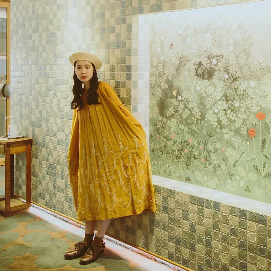のインスタグラム：「@fudge_magazine  @call.jp  @mina_perhonen.jp  @osada__  #前田エマの東京ぐるり  #スパイラル #ミナペルホネン　#空と庭」