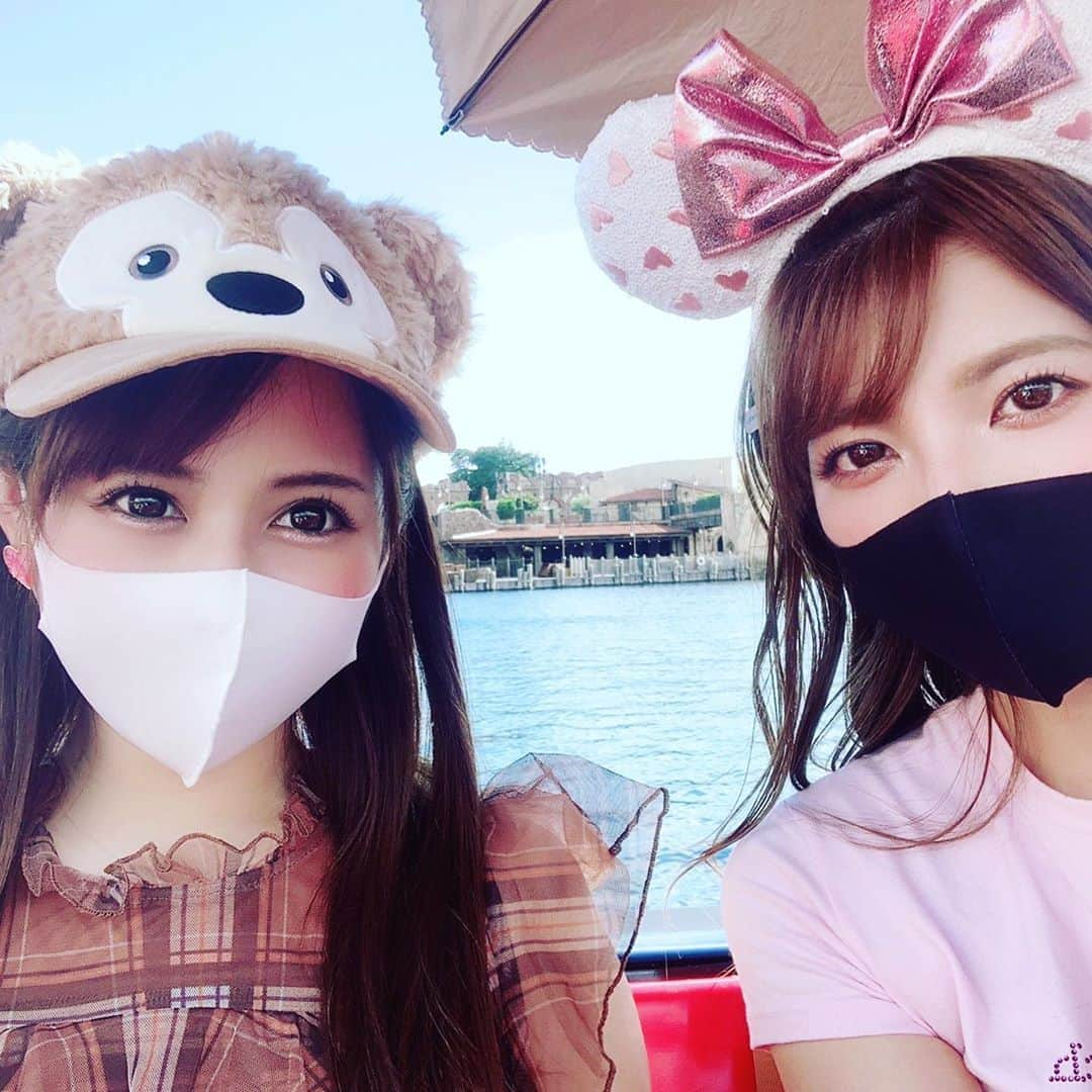 佳苗るかさんのインスタグラム写真 - (佳苗るかInstagram)「あいちんとディズニー✨マスクして1日たくさん歩いたから運動になりました🎵  #マスク #ディズニー #ディズニーシー #ディズニーコーデ #ディズニーカチューシャ #東京ディズニーシー」9月11日 22時26分 - ruka_kanae