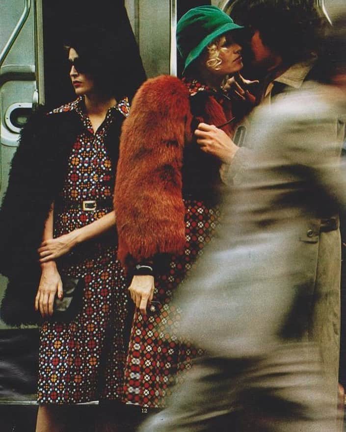 大森美希さんのインスタグラム写真 - (大森美希Instagram)「Yves Saint Laurent, by Hans Feurer for Elle France, September 6, 1971  この袖のシルエットがすごく好き  #yvessaintlaurent #70sfashion #70sstyle #hansfeirer #ellefrance #fashionphotography #fashion #mode #paris #mood #vintagefashion #今日の一枚 #サンローラン #イブサンローラン #70年代ファッション #70年代スタイル #ファッションフォト #ファッション #モード #パリ #ヴィンテージファッション」9月11日 22時47分 - mikiomori_