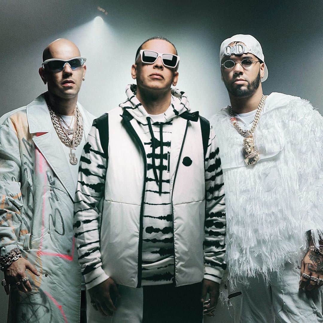 ダディー・ヤンキーのインスタグラム：「FUEGO DE LA CALLE PAL’ MUNDO!! #DonDon🔥🌎🔥🌍🔥🌎🔥🌍🔥🌎 @anuel @kendokaponi #DonDon #DonDon #DonDon」