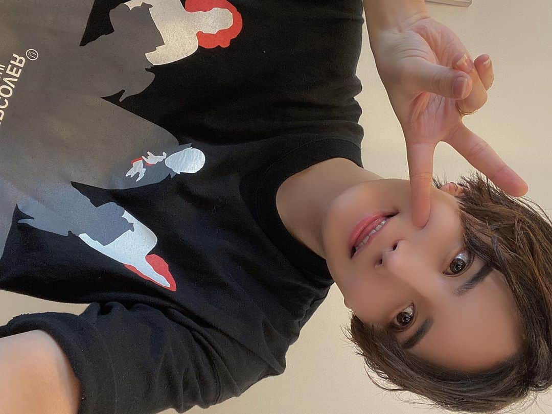 やっぴのインスタグラム：「✌︎」