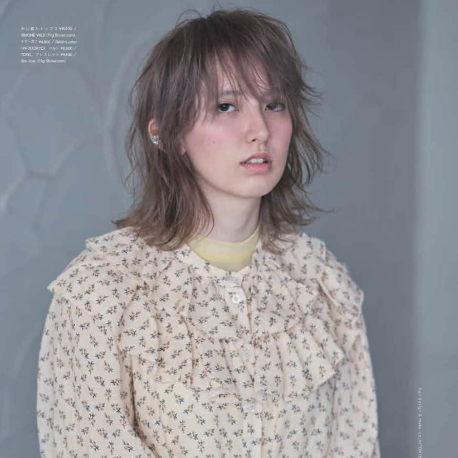 bianca kamakuraのインスタグラム：「^_^ 【掲載情報】 HAIRMODE 10月号 ②  bianca HITOMIの 推しカラー×ターゲット 発想ファイル  #HAIRMODE #女性モード社 #biancaHITOMI #biancakamakura #推しカラー #グロッシーベージュ」