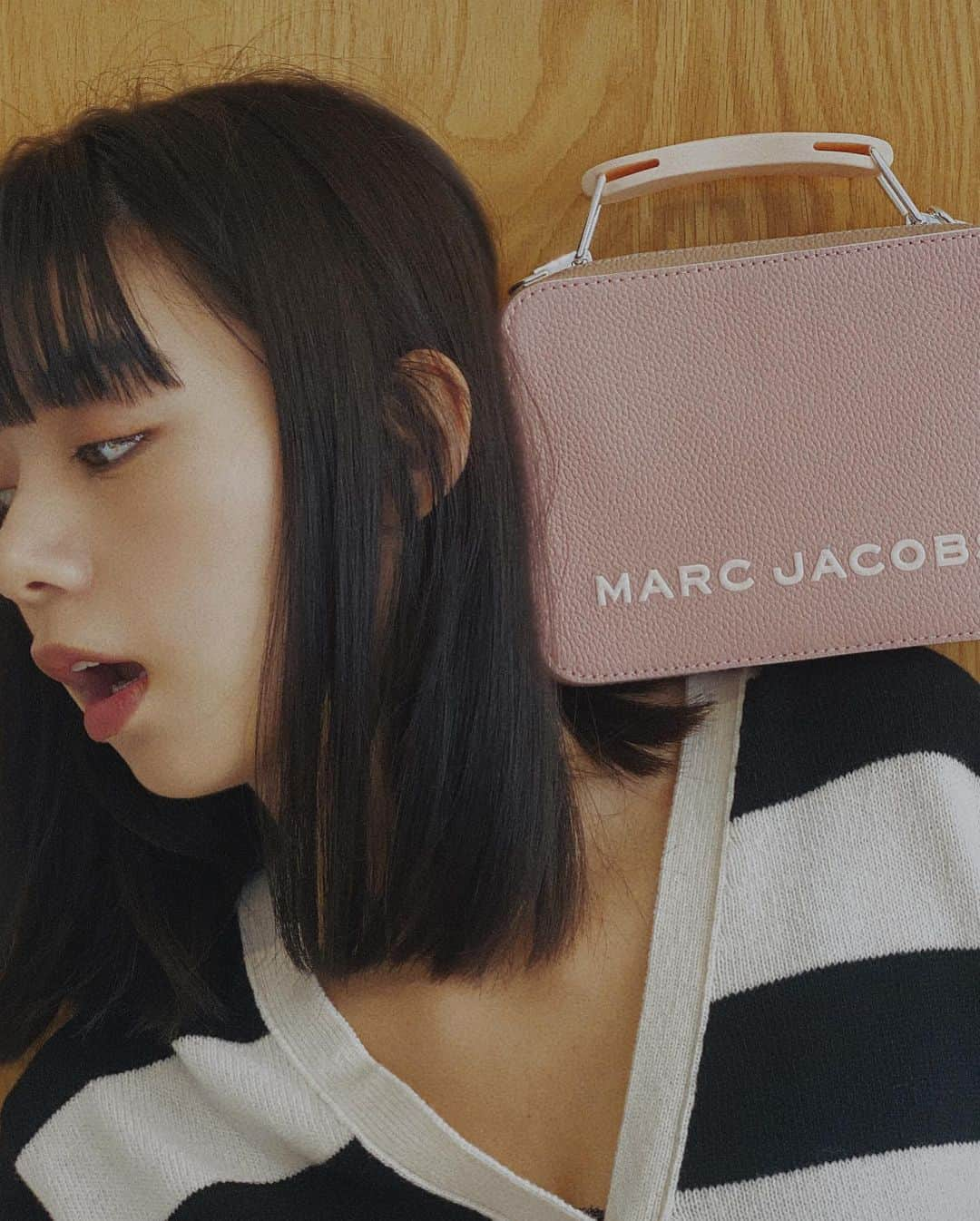 池田エライザさんのインスタグラム写真 - (池田エライザInstagram)「@marcjacobs  な私服でした。  ニット、我慢できず、もう着始めてます。 早いですよねほんと、どうもせっかちで。」9月11日 14時45分 - elaiza_ikd