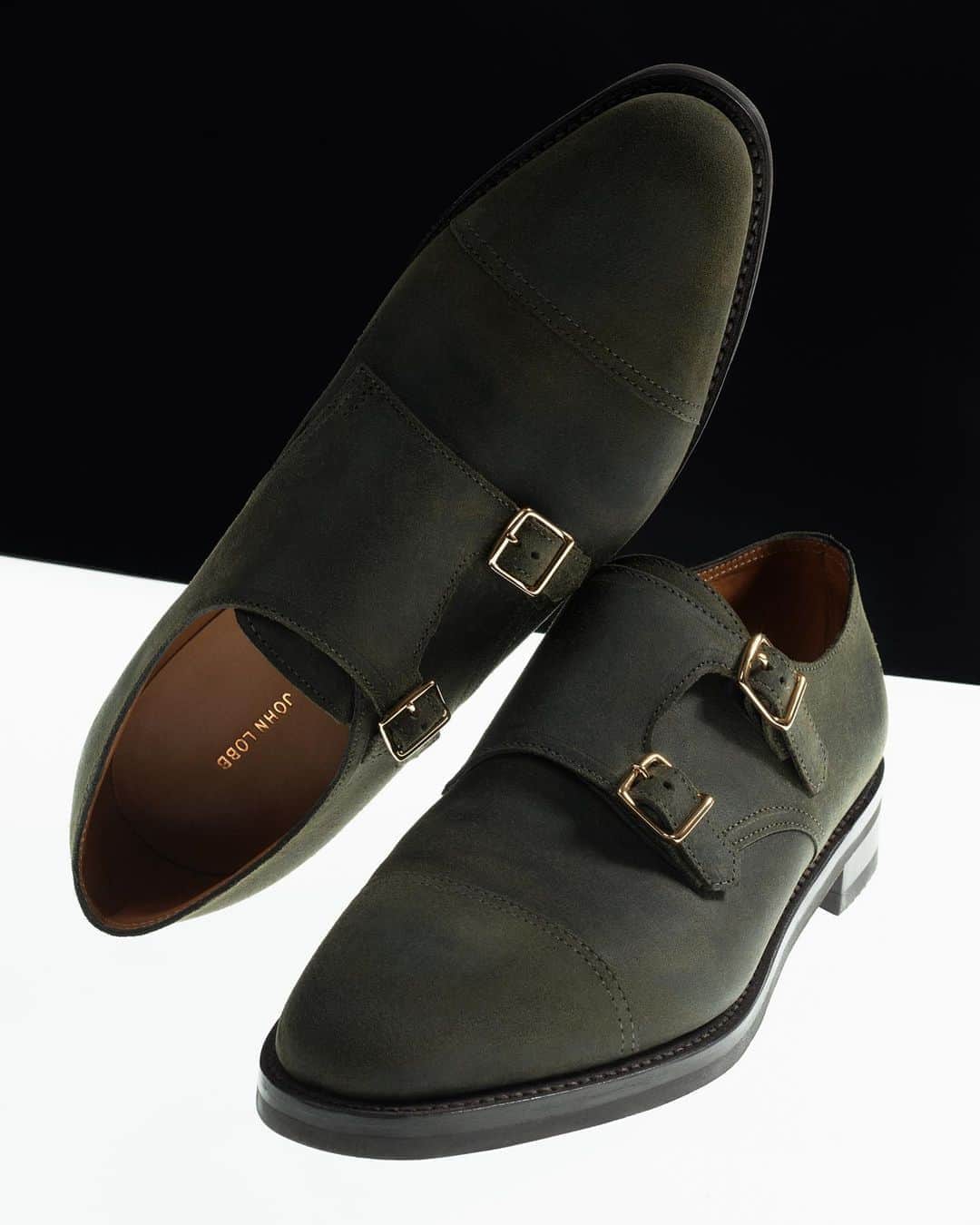 ジョンロブのインスタグラム：「In celebration of 75 years since the creation of the double-buckle shoe, an exact replica from 1998 is re-issued along with its unique leathers and previously discontinued details. . #johnlobb @image_group_ @louise__ford」