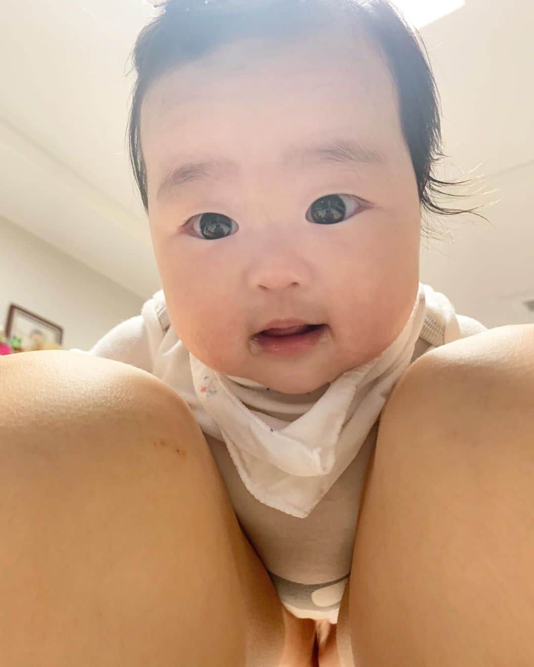 イ・ユンジのインスタグラム：「소울이는 왜 소울인지 아세요?  엄마 아빠 저 이렇게의 마음이 들어가서 그래요.  #너뭐야#대체#정라니  #소울뜻풀이#soul」
