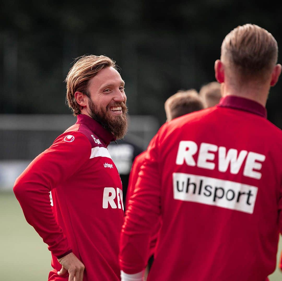 マルコ・ヘーガーさんのインスタグラム写真 - (マルコ・ヘーガーInstagram)「Weekend-mood😃 @fckoeln  @timohorn_1  #weekend #vibes #positivevibes #blessed #team #training #start #dfbpokal #together #effzeh #cologne #fc #mh6 #liebedeinestadt」9月11日 16時27分 - marco_hoeger