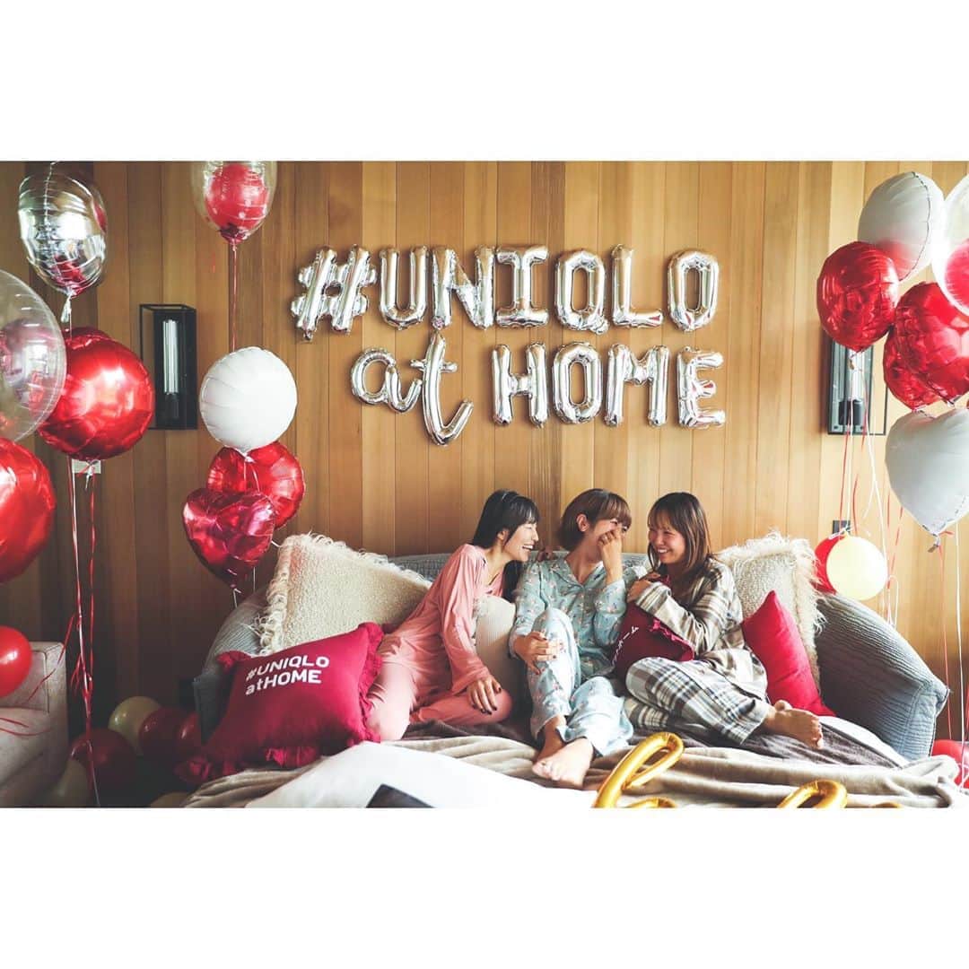 のインスタグラム：「☆☆☆ ・ ・ UNIQLO atHOME 🏠 with @natsu420  @shizuka.watanabe  ・ ・ ユニクロがホームウェアに本気出してきた 凄く凄く可愛い、、、♡ スワイプして全部見てほしい！ ・ ・ 楽チンなのは当たり前 スウェットだけのイメージだった ユニクロのルームウェアが オシャレに可愛く 大人可愛く ・ ・ お家時間が長くなった今 ユニクロのルームウェアでお家時間も より楽しくなりそうです ・ ・ ・ ・ ・ ・ ・ #uniqlo #uniqloginza #uniqloathome  #ユニクロのルームウェア#ルームウェア  #ユニクロアットホーム#お家時間 #パジャマ#部屋着#おうち時間を楽しむ #リラックスタイム #リラックスコーデ #パジャマパーティー #パジャマ女子」