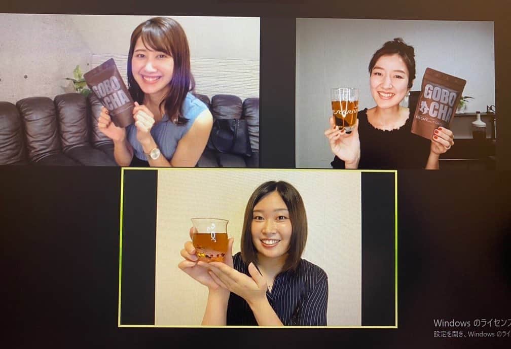 のインスタグラム：「MKTV📺  毎月第2水曜日19:30〜 生配信でお届けしている  【ごぼう茶娘の地方創生チャンネル】 @goboucha_musume   鹿児島県オキスのごぼう茶の魅力を 東京から楽しく発信しています♩  今回はリモートでの生配信✨  オキスの水出しごぼう茶 NEWパッケージのご紹介や  クラウドファンディングで ご支援していただき完成した ミュージックビデオに関する クイズや裏エピソード。  今後の地方創生の取り組みについて。  などなど あっという間の45分間で お届けしております！  ------------------------------  ＊見逃し配信は facebookページ 菊池正喜 【MKTV 】で検索🔎  ＊ミュージックビデオはYouTube 【ごぼう茶娘】で検索🔎  ------------------------------  鹿児島の農家の方々が 心を込めてつくられた 水出しごぼう茶✨  シンプルでお洒落な NEWパッケージは ギフトにもおすすめです☆  ぜひ沢山の方の元へ お届けできたら嬉しいです♩  ごぼう茶のご購入をご希望の方は  @goboucha_musume の URLからよろしくお願いいたします。 : : #ごぼう茶 #ごぼう茶娘 #ごぼう  #地方創生 #地方移住 #地方  #農業 #農業女子 #農業ガール  #SNS #東京 #鹿児島 #リモート  #ライブ配信 #番組 #MKTV  #オキスのごぼう茶  #クラウドファンディング」