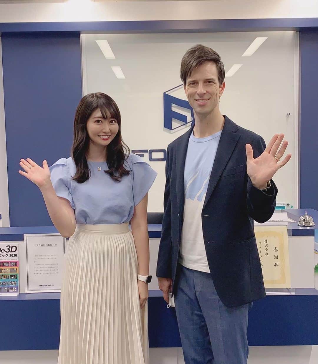 坂口莉果子のインスタグラム：「フォーラムエイトさんの会社説明会に参加して来ました！  テレビCMに出演中のパックンさんのお話も聞けて 貴重な経験になりました👨‍🏫  初めてのVR体験！ リアルな世界に引き込まれて凄かった😳  今後も説明会は開催されるので 就活生の皆さんはぜひ参加してみてくださいね⭐️ ・ ・ ・ #japan #tokyo #job #work #PR #フォーラムエイト #就活 #会社説明会 #IT業界 #企業選び #採用 #日本 #東京」