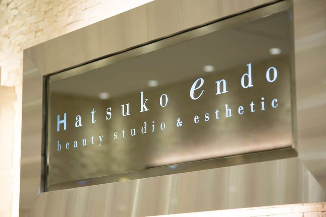 ハツコ エンドウさんのインスタグラム写真 - (ハツコ エンドウInstagram)「Hatsuko Endo Beauty Studio & Esthetic 日本橋高島屋S.C.店  オフィシャル Instagram_スタート！ @hatsukoendo_nihonbashi   #hatsukoendo #hatsukoendoesthetic #hatsukoendobeautystudio #nihonbashi #takashimaya #nihonbashitakashimaya #beautysalon #esthetic #esthetician #facial #body #treatment #hair #haircare  #instagram #start #ハツコエンドウ #ハツコエンドウエステティック #ハツコエンドウビューティースタジオ #日本橋高島屋 #美容室 #美容師 #ヘアケア #エステティック #フェイシャル #ボディ #トリートメント #エステティシャン #日本橋 #インスタグラム始めました」9月11日 18時07分 - hatsuko_endo