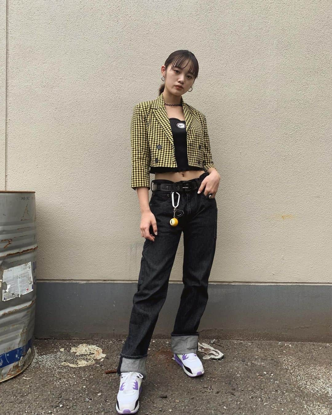 RUNA（竹田瑠奈）さんのインスタグラム写真 - (RUNA（竹田瑠奈）Instagram)「🎱🗝🖤﻿ ﻿ ﻿ jacket___﻿ @bershka  camisole___﻿ @nike  bottom___﻿ @seven.official @gu_for_all_  sneaker___﻿ @nike  accessory___﻿ @humanmade @beams_official  載せ方変えてみた👗分かりやすい❓﻿ ﻿ #ルナシフク﻿ #jacket #Bershka #camisole #nike #bottom #denim #studioseven #gu #キーホルダー #humanmade #beams #sneaker #nike #airmax90 #ootd #ストリートファッション #ストリート系女子」9月11日 18時11分 - runacccc