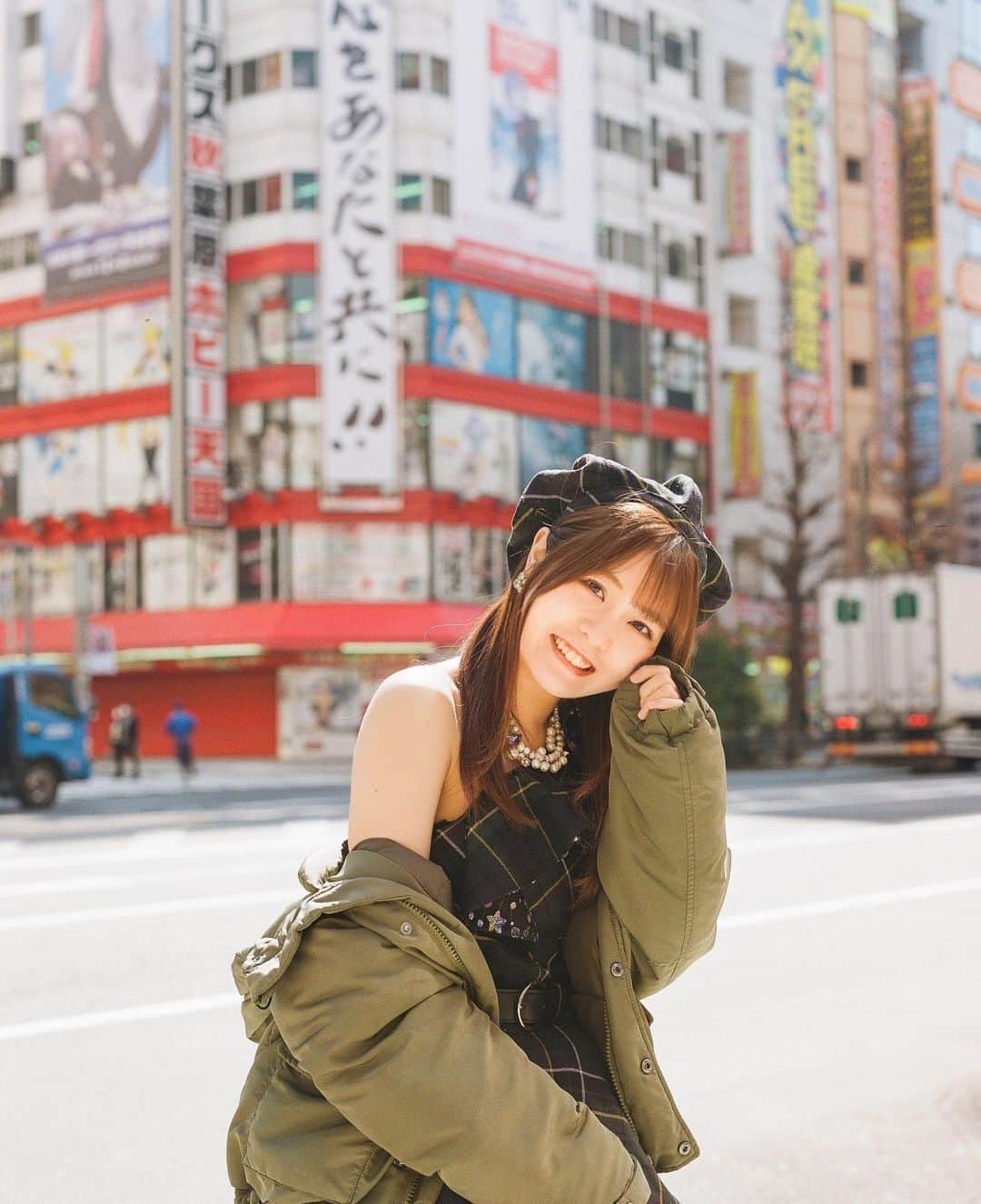 弘松菜摘のインスタグラム：「﻿ ﻿ ﻿ 1週間お疲れ様😌✨﻿ ﻿ 今週もがんばったね﻿ ゆっくりやすんでね！  おやすみはなにするのー？☺️﻿ ﻿ ﻿ ﻿#フィルムカメラで残すきもち」