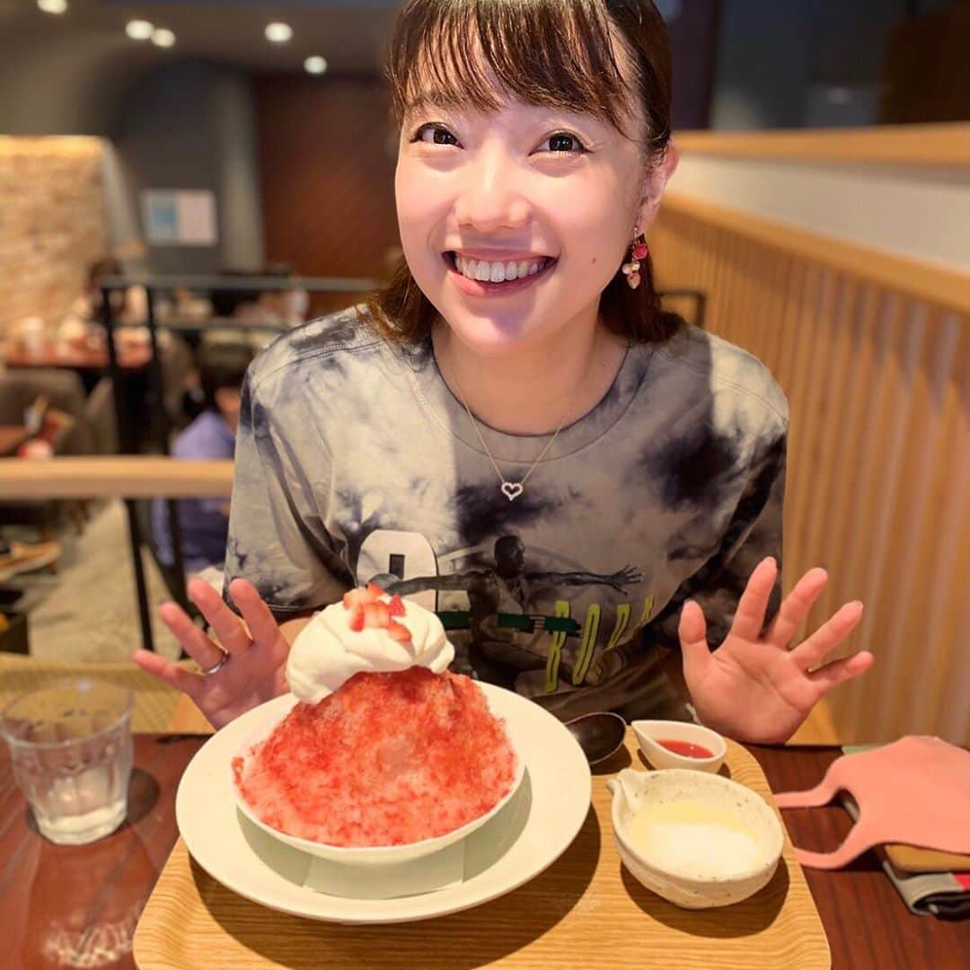 愛水せれ奈さんのインスタグラム写真 - (愛水せれ奈Instagram)「ちょっと遅めの夏を満喫😆✨🍧 来年も食べにいきます💓 . . #銀座 #天然氷 #ふわふわ #1000円 #かなりリーズナブル」9月11日 18時59分 - airi.aaari.aimi