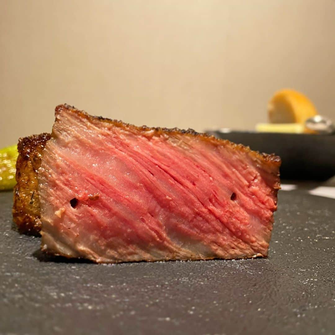 東京肉レポートのグルメインスタ