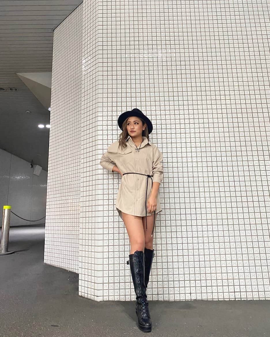のインスタグラム：「#egoistsnap #blogger NATSUKI 160cm SHINSAIBASHI OPA STAFF ・ MUST BUY CODE ・ SHIRT/¥6,980+tax BOOTS/¥15,980+tax ・ ・ #egoist#fashion#shinsaibashi#staff#snap#心斎橋OPA#エゴスナップ#コーディネート#マストバイ#エゴ#エゴイスト#カラー#コーデ#ファッション#トレンド」