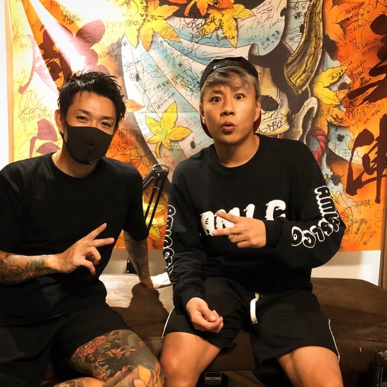 彫師美漸のインスタグラム：「@dj_ginta ・ 🤘 ・ #刺青 #彫師 #美漸 #彫師美漸 #海老名 #中目黒 #タトゥー #東京タトゥー #tokyo #tattoo #art #fashion #bizenart #bizen #문신　#Bizentattoo  #tattooer #tattooist #tattooartist #tattooart #tattooshop #japanesetattoo」