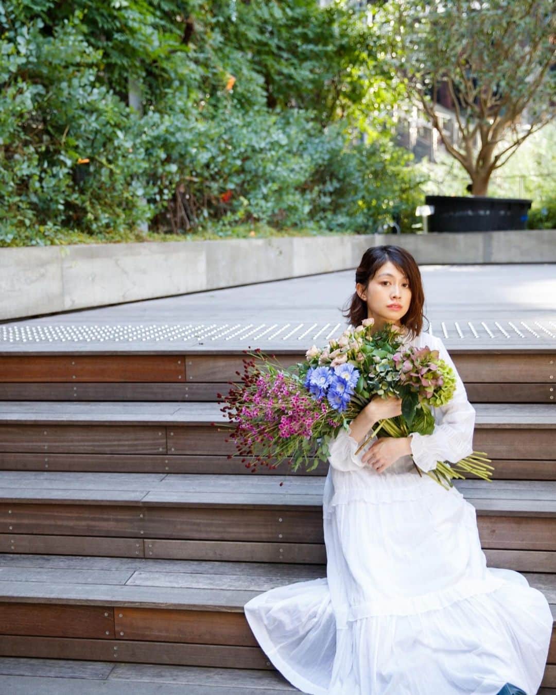 木野園子のインスタグラム：「今日は大切なお知らせがあります🌹 2020年2月にスタートしてマイペースにやらせていただいている私の花屋qui no @quinoflowerkinosonoko は周りのお友達やお客様にサポートしていただき少しずつですがいろいろと新しいことにチャレンジしてきました👼そして、いつかは実際にお話しながら直接お花を選んでもらえたらとも思っていました。  #quino #キノ #flower  #flowers #flowerstagram #flowerlesson #flowershop #お花 #花  #お花屋さん #木野園子のお花のお仕事 #flowerbouquet #bouquet #ブーケ #フラワーブーケ #💐 #flowerart」