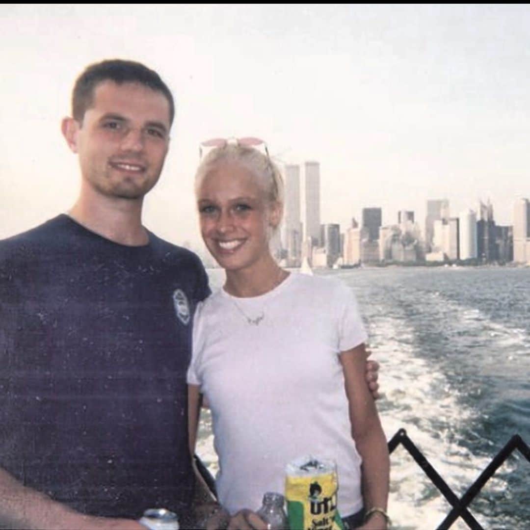 カリディー・イングリッシュさんのインスタグラム写真 - (カリディー・イングリッシュInstagram)「August 28. 2001. My big brother showing me around NYC. Little did we all know what was soon to come. He started his firefighter journey at 21. He went down there that day, got to ground zero right as the second tower fell. 343 firefighters died, I was blessed enough to have mine come home. This day still feels like it hasn’t ended. I know for many. God bless everyone effected and lost. God Bless our country and others now more than ever. God bless the firemen fighting the west coast. Love love and forgive. You can’t predict, so forgive and love. You never know if it’s the last time. 🤍 I will #NeverForget 💙💔🤍 ps- I love you Big Bro #MyHeroSinceIwasBorn」9月11日 20時00分 - carideeenglish