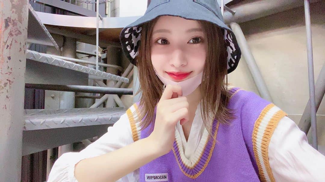 のインスタグラム：「#selfie」