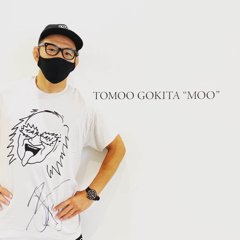 宇野薫のインスタグラム：「五木田智央さん「MOO」へ  #五木田智央 さん #ダーザン山本 さん」