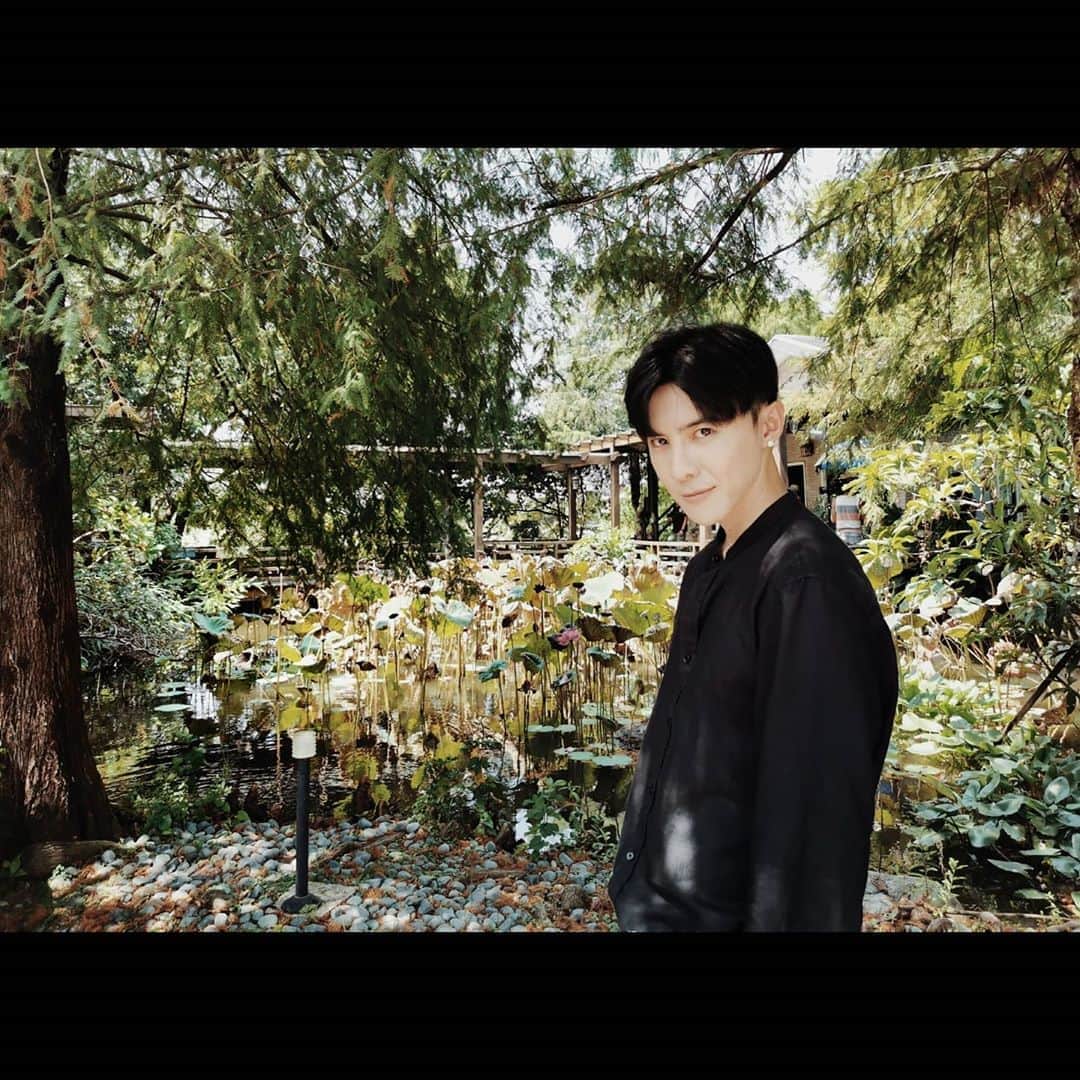 ダンソン・タンのインスタグラム：「宜蘭 很久沒來 舒服🎥🎥🎥 #DT #HOTHEART #唐禹哲 #我的青春沒在怕 #算了吧 #DOWN」