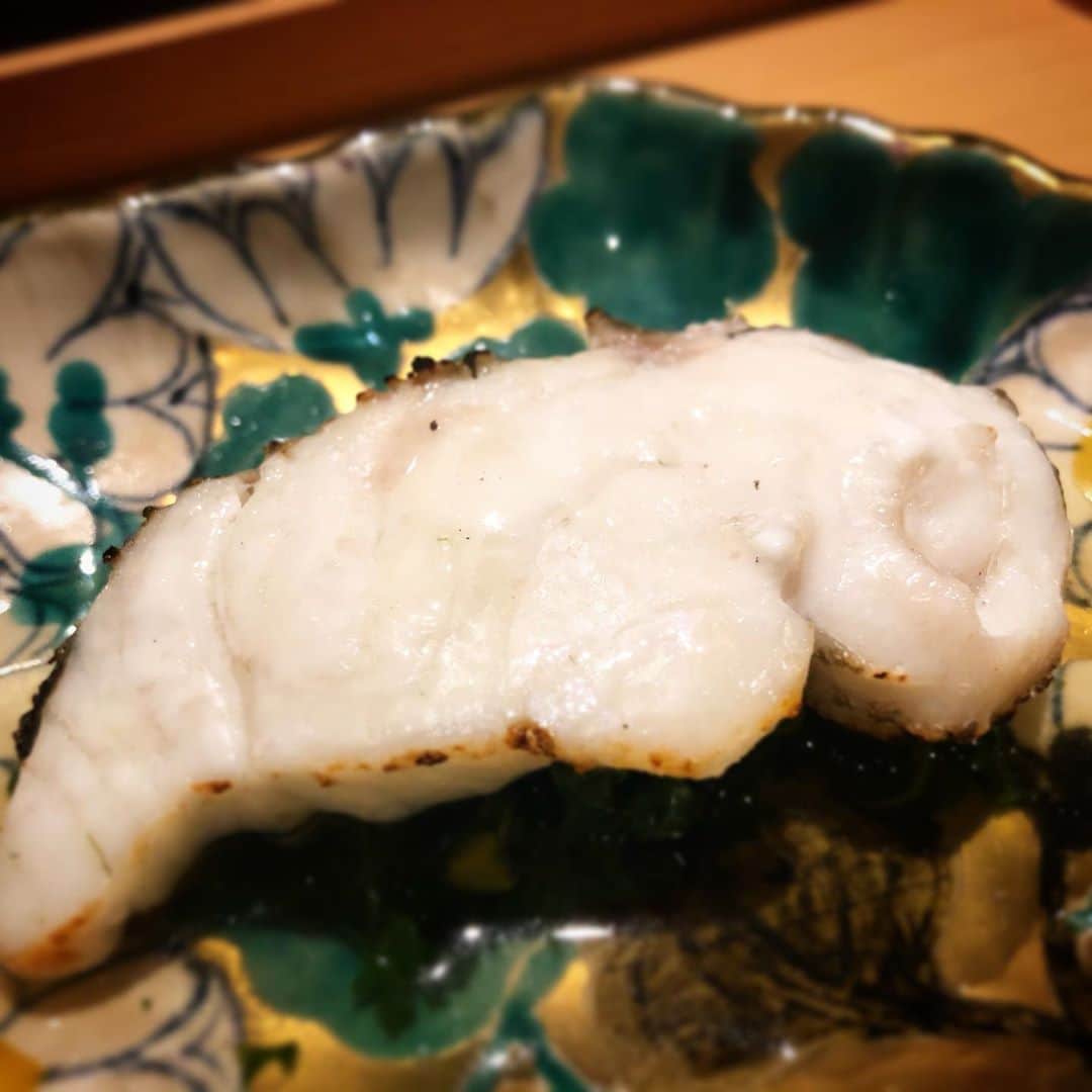 明星優花さんのインスタグラム写真 - (明星優花Instagram)「大好きなお店😍 久々の『晴山』🌟 鮑と雲丹のリゾットが、最高😍  どうしていつもこんなに美味しいの⁉️🥺  日本料理 晴山 03-3451-8320 東京都港区三田2-17-29 グランデ三田 B1F https://tabelog.com/tokyo/A1314/A131402/13127807/  #食事 #食事会 #食事記録 #グルメ #グルメ好きな人と繋がりたい  #グルメ女子  #美食 #美食日記 #美食推薦 #和食 #和食ごはん  #ごはん #ディナー #dinner #dinnertime  #晴山 #美味しい #最高」9月11日 21時07分 - yuka1219yuka