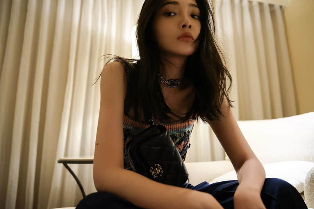 林映唯のインスタグラム：「#CHANELMetiersdArt @chanelofficial」