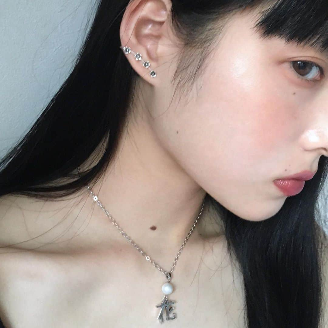 江崎ななほさんのインスタグラム写真 - (江崎ななほInstagram)「⚪️花 @momenteljewelry_official」9月11日 21時10分 - nanaho_ezk