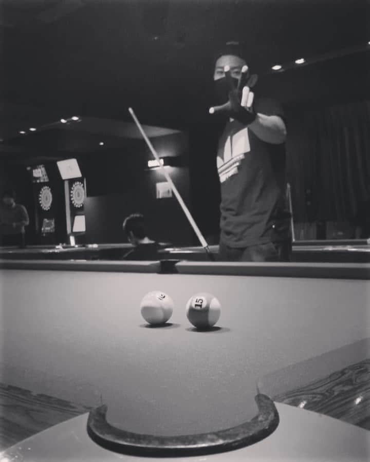 鎌田詩温のインスタグラム：「久しぶりに来ました〜  #ビリヤード #billiards #🎱」