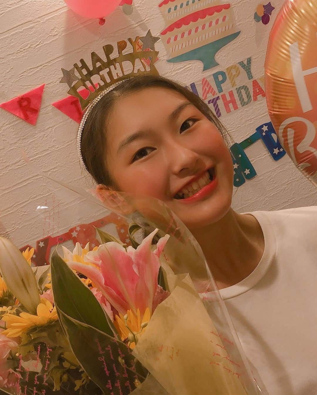 まつり（民謡ガールズ）さんのインスタグラム写真 - (まつり（民謡ガールズ）Instagram)「本日、14歳のお誕生日を迎えました。 本当に全ての方々に感謝して、頑張っていきたいです🖤 幸せで仕方ない１日でした😘 #wawawaまつり #wawawa #誕生日 #14歳」9月11日 21時27分 - wawawa_matsuri