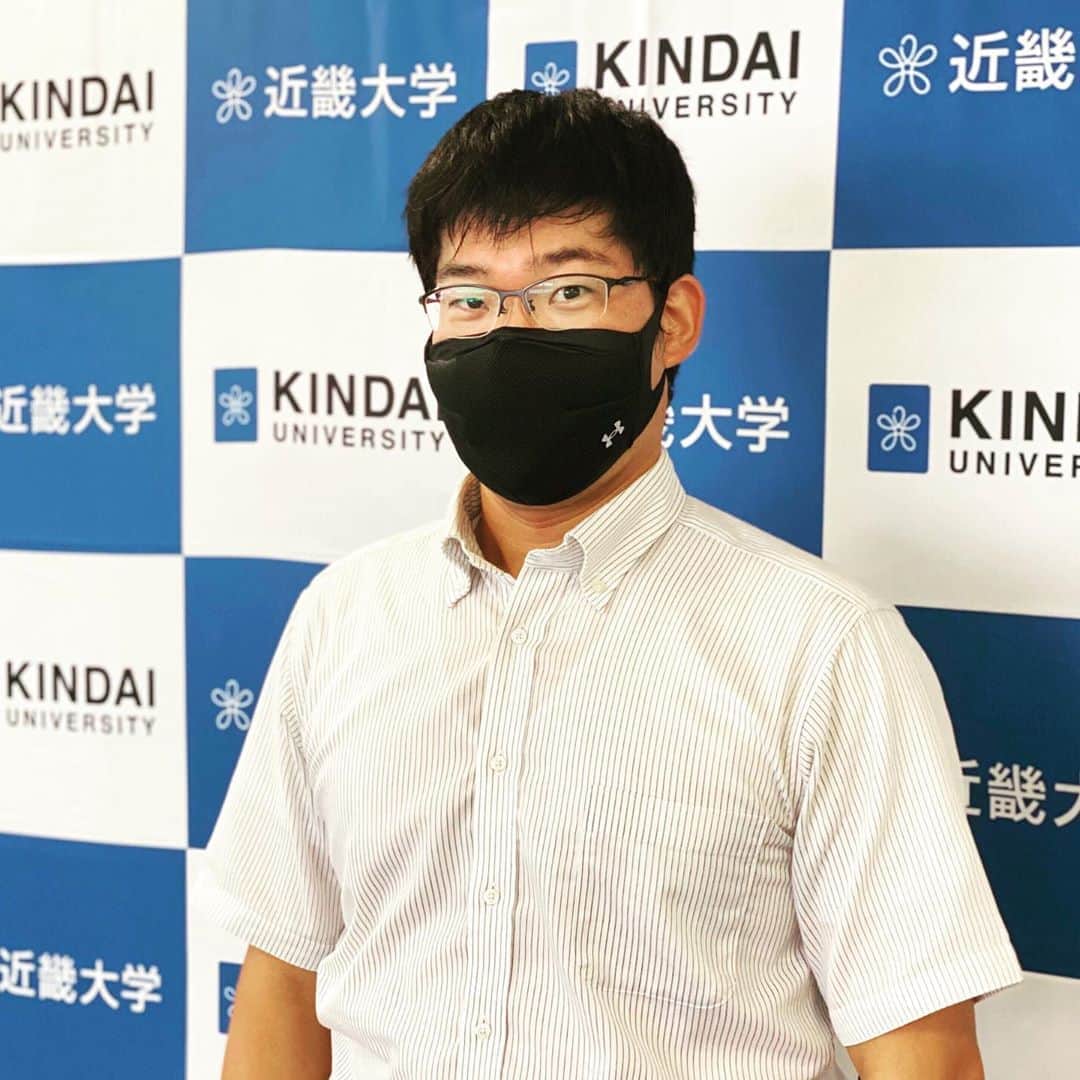 のインスタグラム：「#olympicathlete , Takaharu Furukawa, who won #silvermedal 🥈Men’s #archery Individual #2012summerolympics in London , #kindaiuniversity alumni and works for Kindai University.   #uaスポーツマスク  #スポーツマスク  #パフォーマンスマスク　 #uasportsmask  #アンダーアーマー  #underarmour  #古川高晴  #アーチェリー  #東京オリンピック  #東京五輪  #tokyoolympics  #近大卒  #近畿大学 職員 #メダリスト  #コロナに負けるな」