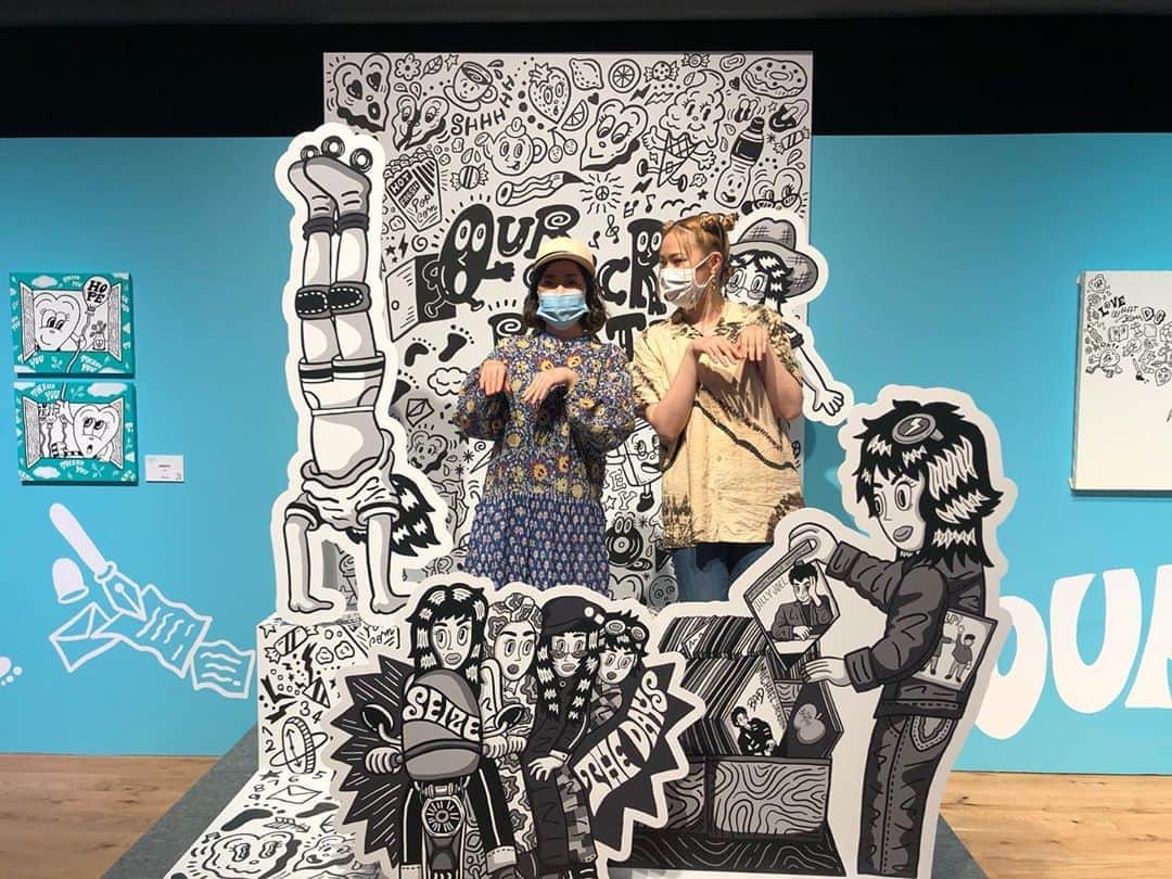 chocomooのインスタグラム：「あーいつも最高に面白い @ami_onuki ちゃん🤣✨  #あみちゃんのハッシュタグがいつもおもしろい #尊敬の眼差し #絶対前世親戚 #ずーっとしょうもない事言いあって笑ってる #好き #PUFFY #Chocomoo」