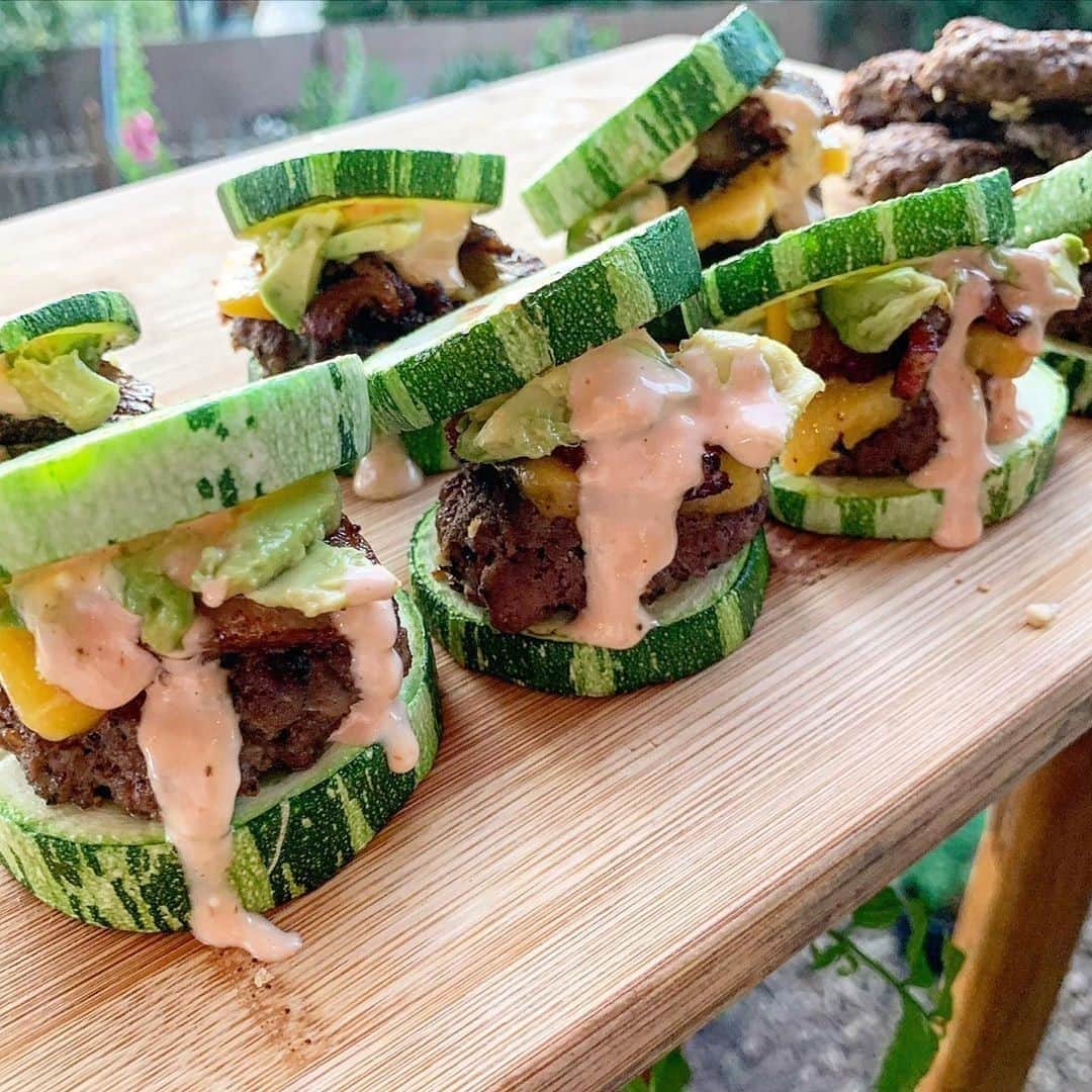 Flavorgod Seasoningsさんのインスタグラム写真 - (Flavorgod SeasoningsInstagram)「Zucchini Sliders!!⁠ -⁠ Click link in the bio -> @flavorgod⁠ www.flavorgod.com⁠ -⁠ by Customer @katesketohomestead⁠ -⁠ @flavorgod ranch was added to the meat!⁠ -⁠ Bacon⁠ Avocado⁠ Sauce is: SF ketchup, mayo and cut up pickles!⁠ Salt and pepper!⁠ Cheddar cheese⁠ -⁠ Flavor God Seasonings are:⁠ ✅ZERO CALORIES PER SERVING⁠ ✅MADE FRESH⁠ ✅MADE LOCALLY IN US⁠ ✅FREE GIFTS AT CHECKOUT⁠ ✅GLUTEN FREE⁠ ✅#PALEO & #KETO FRIENDLY⁠ -⁠ #food #foodie #flavorgod #seasonings #glutenfree #mealprep #seasonings #breakfast #lunch #dinner #yummy #delicious #foodporn」8月28日 8時01分 - flavorgod