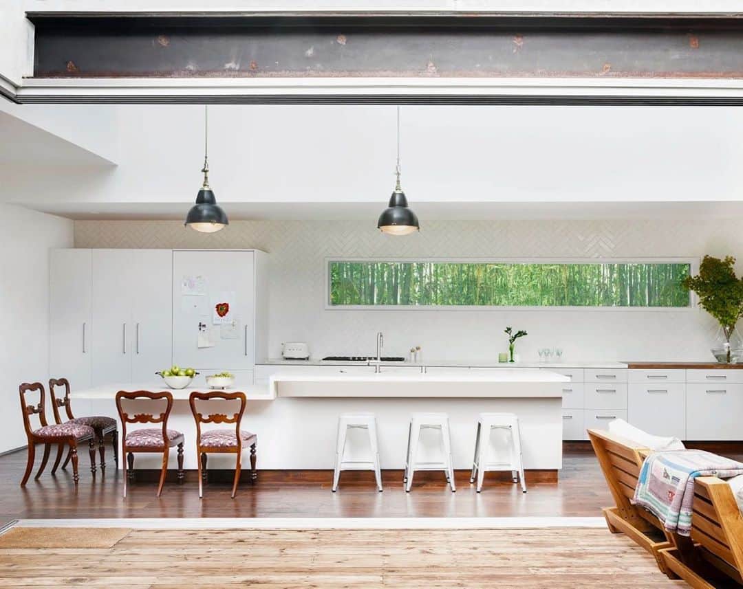 ケイシー・ネイスタットさんのインスタグラム写真 - (ケイシー・ネイスタットInstagram)「so @archdigest did a feature on my fancy-ass rich guy house.  it’s a really nice article - they did a great job with the photos and writing, you should check it out. Also the super talented @dauncurry did an amazing job designing the place.  Also also my wife made me edit my original, self-deprecating, caption on this post.  All of this brilliant photography by @timhirschmann」8月28日 8時05分 - caseyneistat