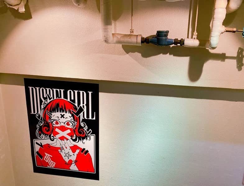 塚田詩織のインスタグラム：「#DISPELGIRL #SBRGENk #ヴァニラ画廊」