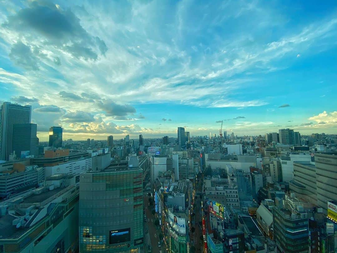 野崎萌香さんのインスタグラム写真 - (野崎萌香Instagram)「Tokyo.」8月28日 9時51分 - moeka_nozaki