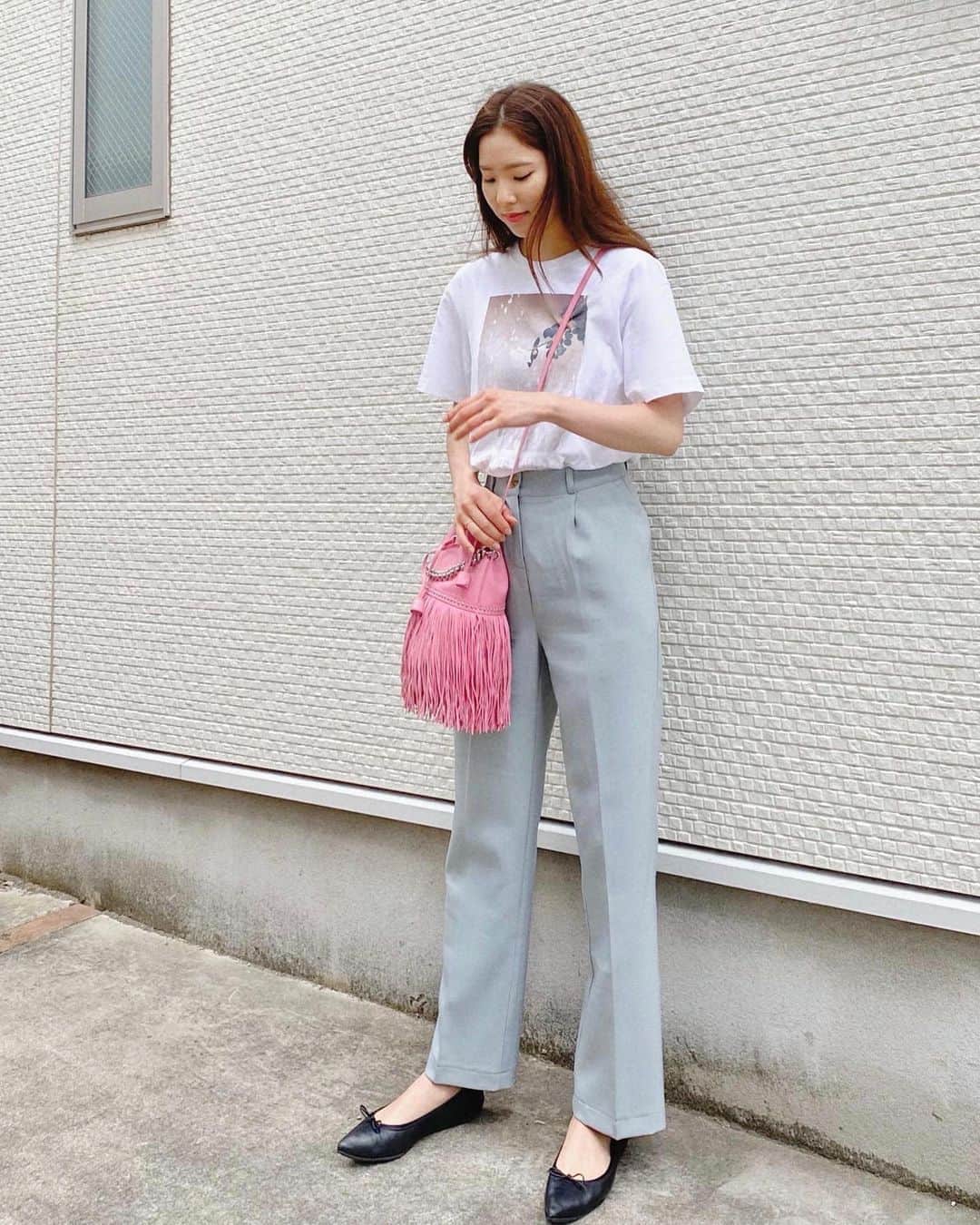 のインスタグラム：「#momoka_fashion ❤️」