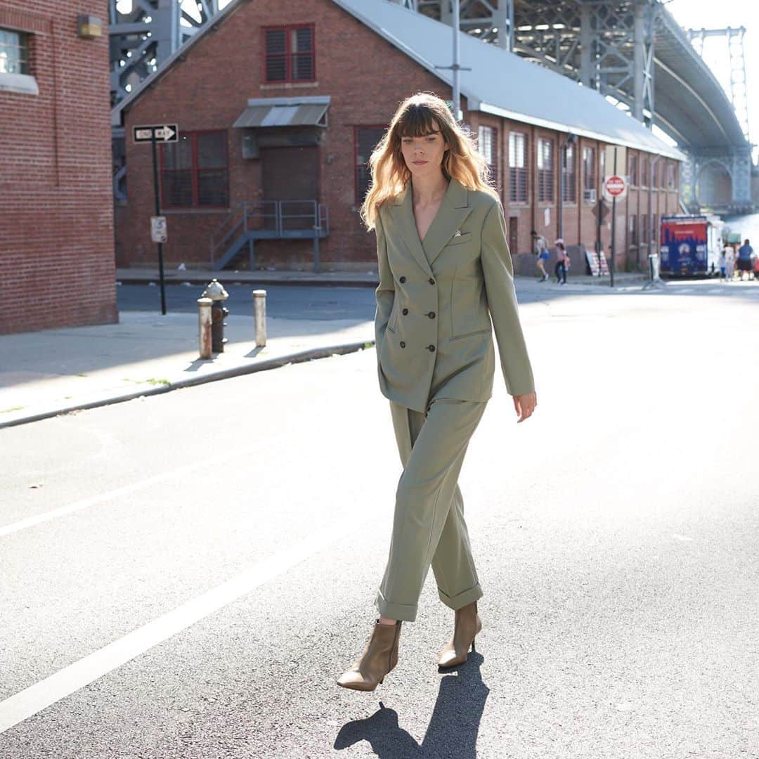 Saks Fifth Avenueのインスタグラム：「Suit up and strut it out in the double-breasted power dressing of @brunellocucinelli.」
