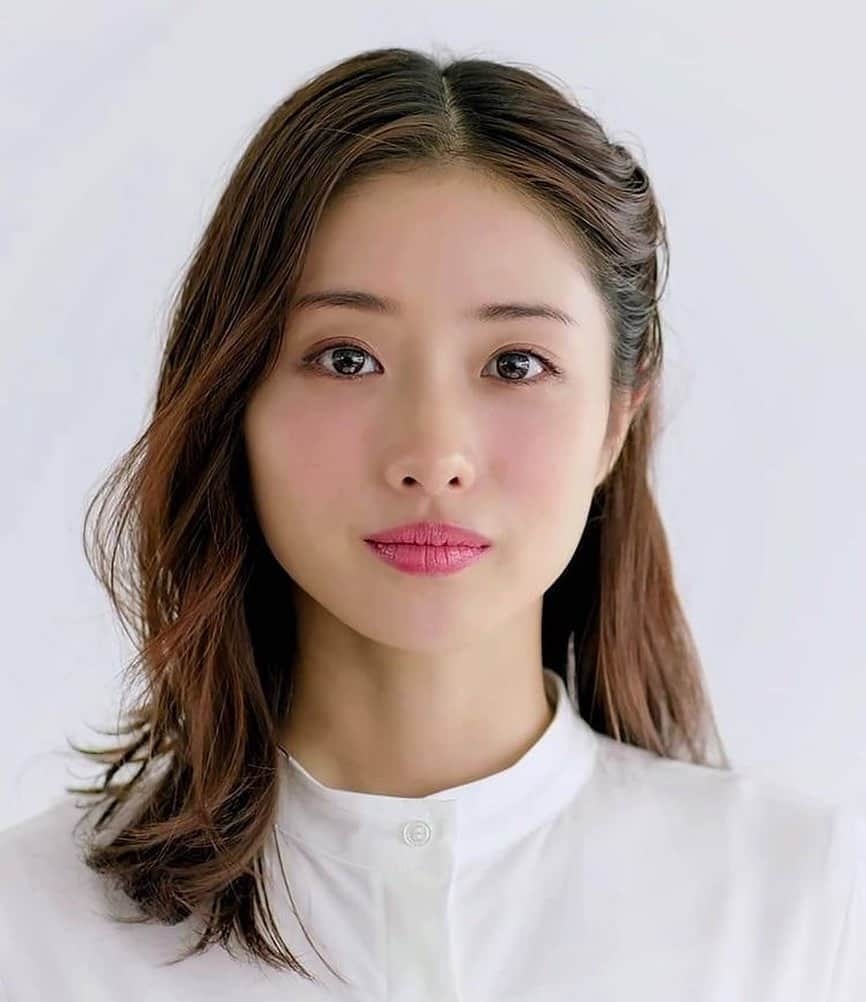 石原さとみ ファンアカウントさんのインスタグラム写真 石原さとみ ファンアカウントinstagram ヘアアレンジ可愛い 石原さとみ さん 前髪アレンジ 可愛い ピンクメイク ミディアム 8月28日 10時35分 Ishihara Satomi719