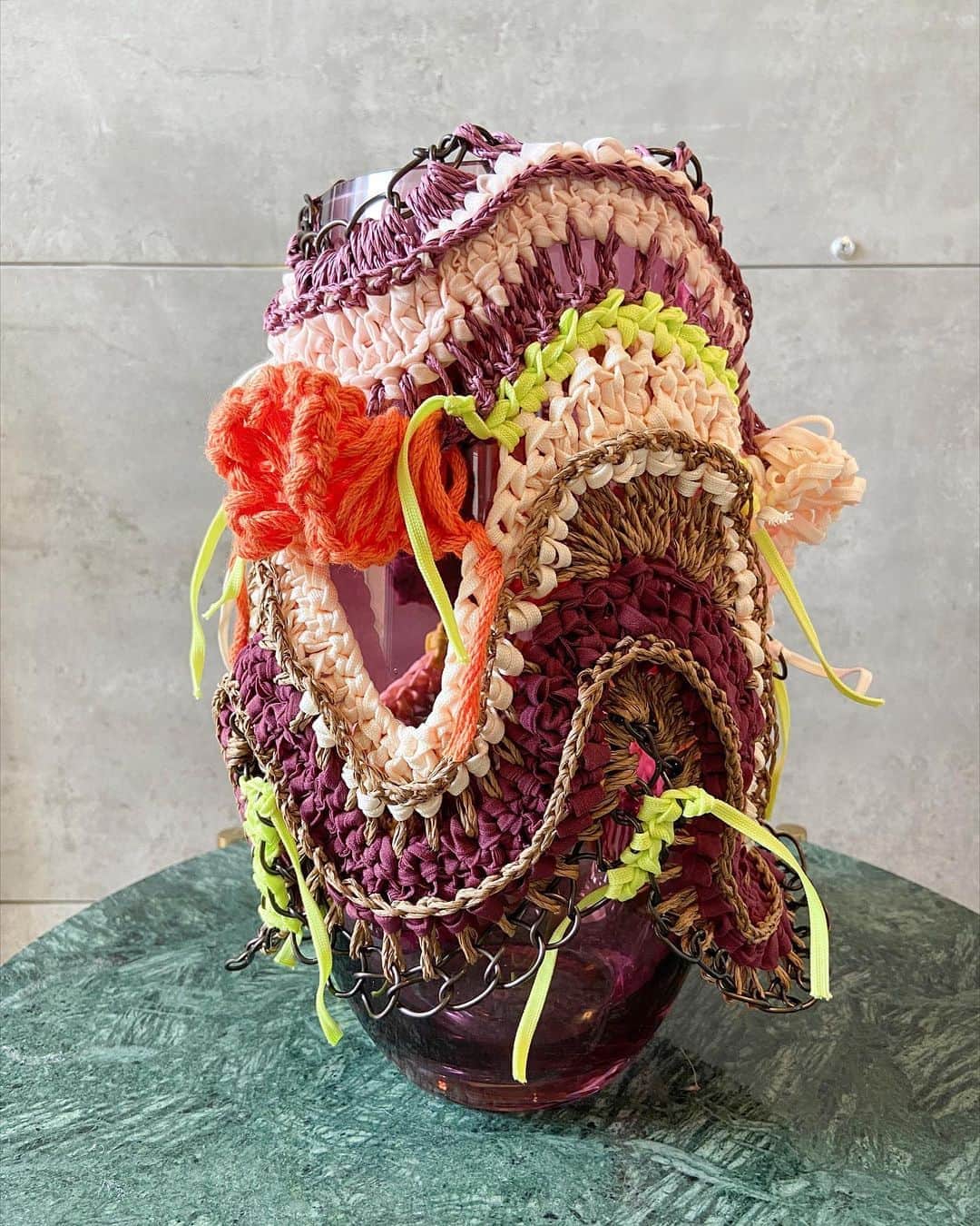 蓮沼千紘さんのインスタグラム写真 - (蓮沼千紘Instagram)「#vase 💐. .  .  an/eddy knitted interior work exhibition. inKyoto. . 9/1-6 @dohjidai_gallery  . .  #aneddyinteriorworkexhibition  #aneddy #knitwork #handwork #knit #interiordesign  #homewares  #kyoto  #exhibition  #chihirohasunuma」8月28日 10時32分 - knitchihiro