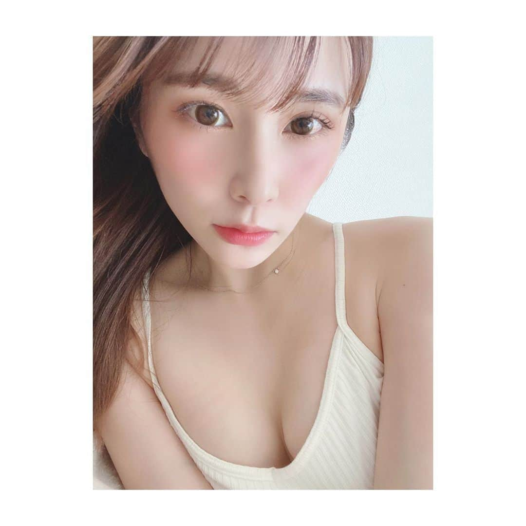 花咲いあんさんのインスタグラム写真 - (花咲いあんInstagram)「ここのナイトブラお気に入りなので 胸をプッシュアップしてくれる キャミGETした❤️  @fukkurabra_thankme  パット入ってるけど締め付け全くなし！！！！  ナイトブラとしても使えそうだし リブも可愛いのでたくさん普段使いできそう🧚‍♀️🌼  24時間育乳できて嬉しい！！！！  しかも今なら楽天でタイムセール中⏱🈹  #お胸プッシュアップキャミ #thankme  #ナイトブラ  #ノンワイヤー  #バストケア  #バストアップ  #育乳  #ナイトウェア  #pr」8月28日 10時34分 - ohanachan_087087