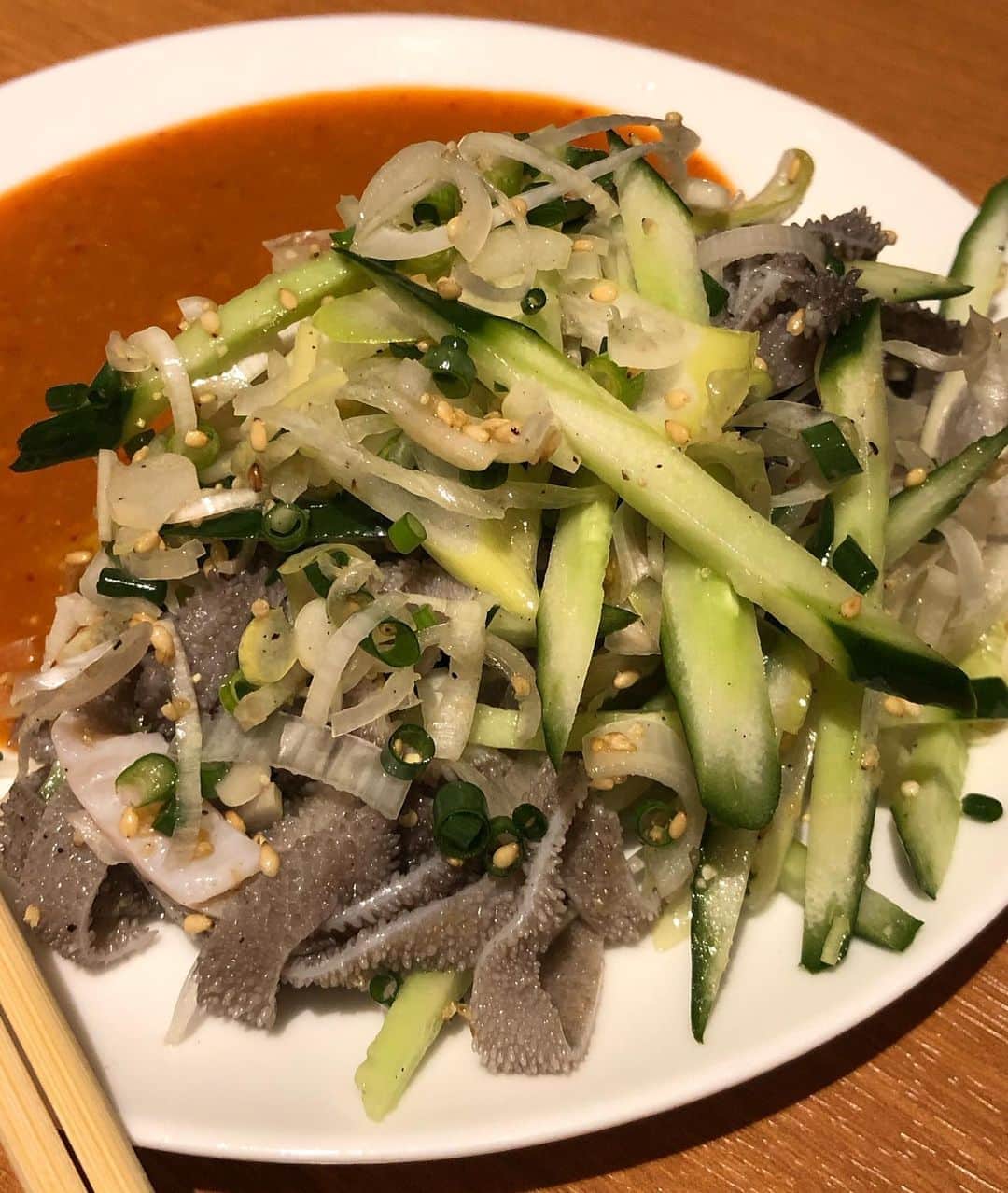 甘糟記子さんのインスタグラム写真 - (甘糟記子Instagram)「実家から戻って、お泊まりに来てくれたお友達と、五反田のまるは　@maruha_gotanda へ！  久しぶりのまるは(o^^o) いつも行こうとすると定休日で、やっとタイミングが合ったわ（笑）  息子殿はここの千枚刺しが大好きで、よく食べるんだよね〜(๑˃̵ᴗ˂̵)  私は豚バラキムチが何気に好きで、ハマってます(o^^o)  締めの冷麺も一緒に行った友達が大絶賛！！  沢山食べて幸せでした〜(//∇//)  #炭火焼まるは#まるは五反田#焼肉まるは#美味しい#豚バラキムチ#冷麺」8月28日 11時03分 - norihey924