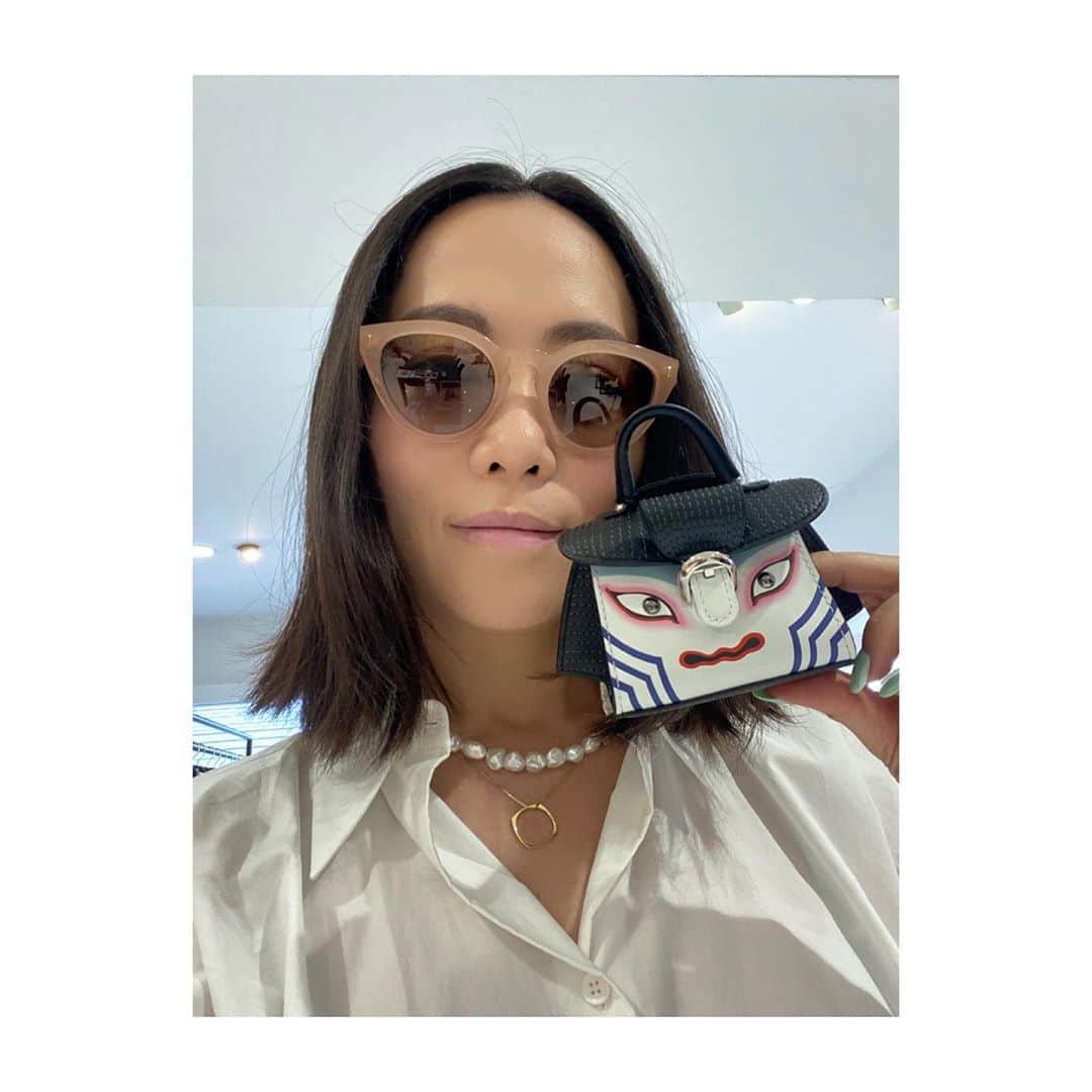のインスタグラム：「. My date❤️  とっても遊び心のあるチャーム ミニアチュール ニッポン　🗻  このシリーズの売り上げの一部は 医療最前線への支援を目的として 『国際医療ボランティア団体』 特定非営利活動法人ジャパンハートに寄付されます。  #delvauxminiatures  #japanheart」