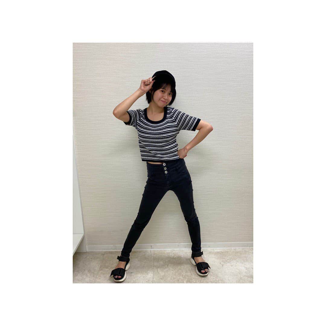高木紗友希のインスタグラム：「おなか見えちゃってるやばいばれる #ぼさぼさかくし #おなかかわいい」