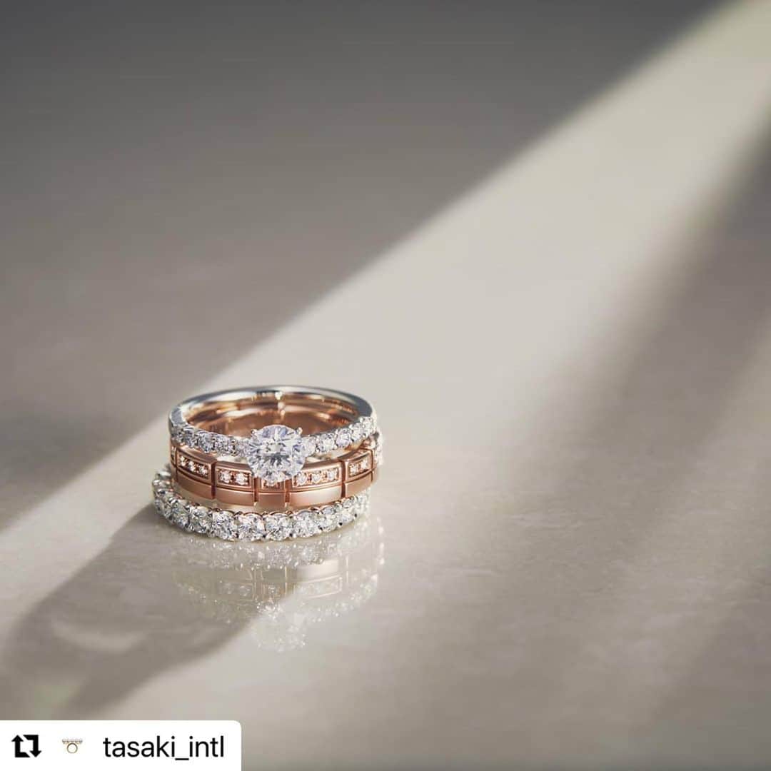 j_paris_bridalさんのインスタグラム写真 - (j_paris_bridalInstagram)「#Repost @tasaki_intl with @make_repost ・・・ ‘BRILLANTE’ーiconic bridal rings from TASAKI. As their name bears the Italian word for ‘brilliant’, the rings emit the pure brilliance of two loving hearts. #TASAKI #TASAKIbridal #TASAKIBRILLANTE #TASAKIPIANO #TASAKIdiamond #diamond #SAKURAGOLD #bridalring #engagementring #marriagering #weddingband #wedding #bridal」8月28日 12時19分 - j_paris_bridal